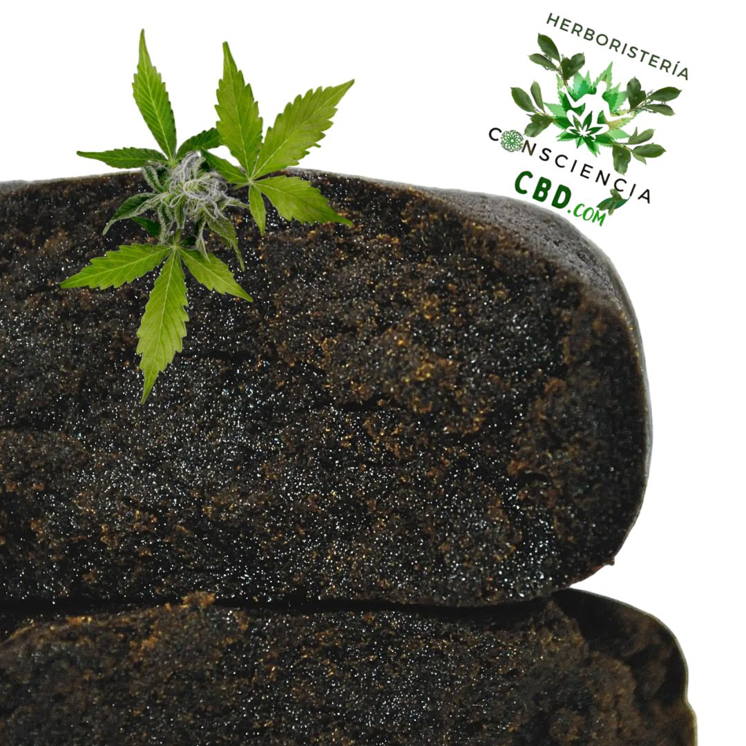 Es un hachís de resina CBD Black Mamba con 35% de Cannabinoides en la pieza de hash
